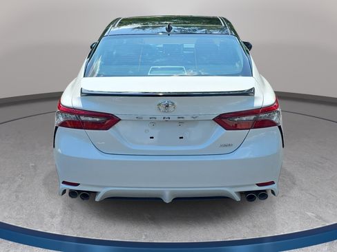 Used 2021 Toyota Camry XSE FWD image 6