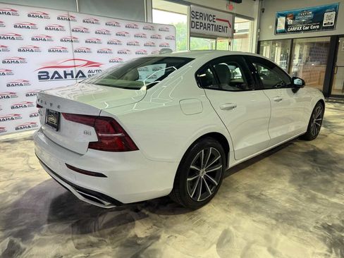 Used 2022 Volvo S60 B5 Inscription FWD image 5