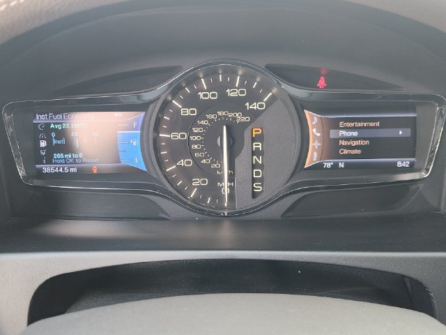 Used 2013 Lincoln MKX FWD image 17