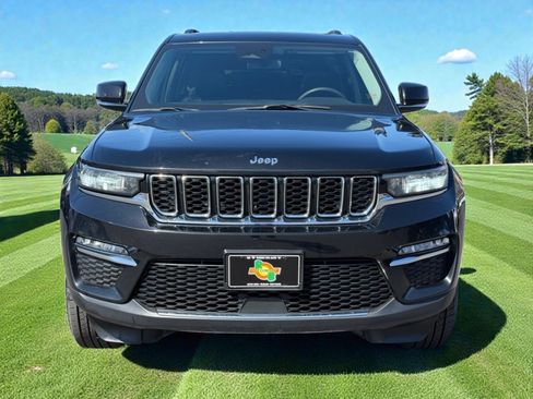 Used 2023 Jeep Grand Cherokee Limited AWD/4WD image 3