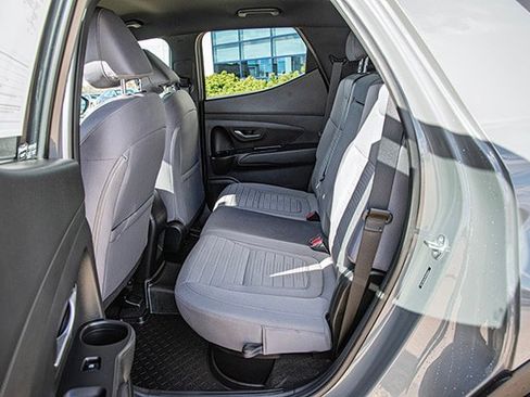 Used 2024 Hyundai Santa Cruz SE image 15