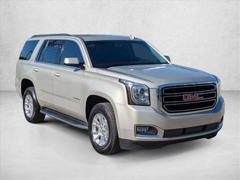Used 2017 GMC Yukon SLT RWD image 3