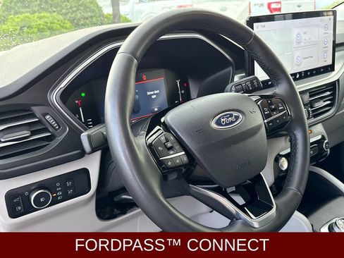 Used 2024 Ford Escape SE FWD image 11