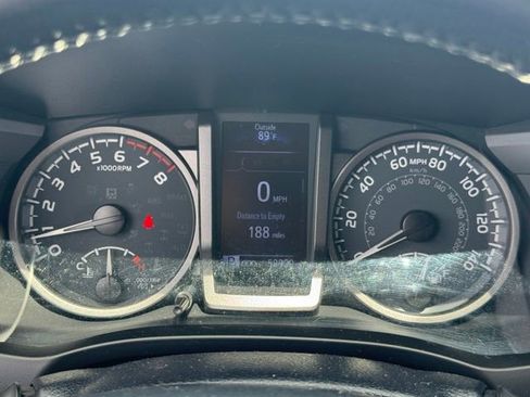Used 2020 Toyota Tacoma TRD Sport w/ Technology Package AWD/4WD image 19