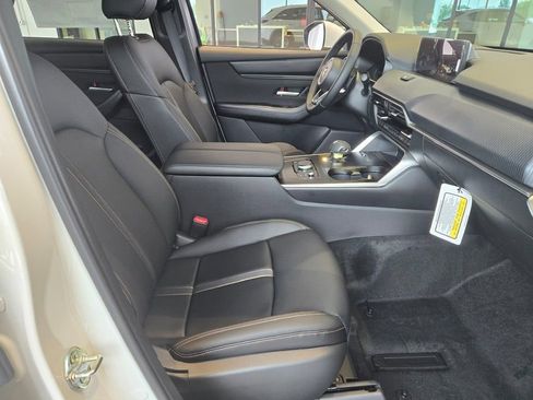 New 2025 MAZDA CX-90 3.3 Turbo w/ Select Package image 4