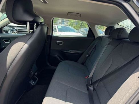 Used 2025 Kia K4 FWD image 14