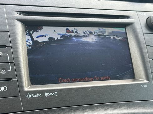 Used 2014 Toyota Prius Three image 17