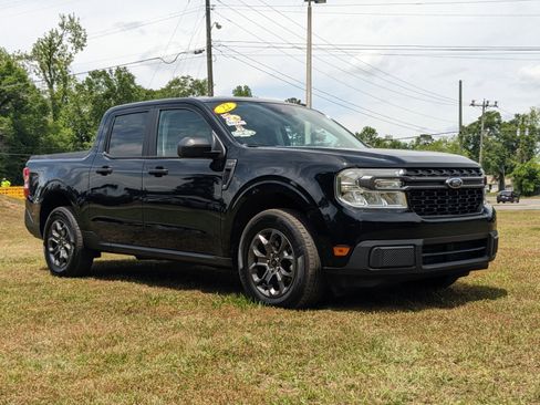 Certified 2022 Ford Maverick XLT w/ Equipment Group 300A Standard image 2