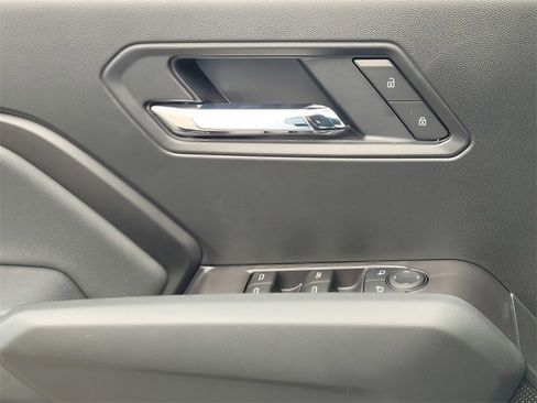 New 2026 GMC Canyon Elevation w/ Convenience Package image 25