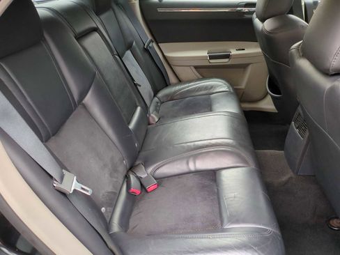 Used 2006 Chrysler 300 SRT8 w/ SRT Option Group I image 21