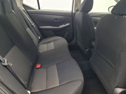 Used 2024 Nissan Sentra SV image 19