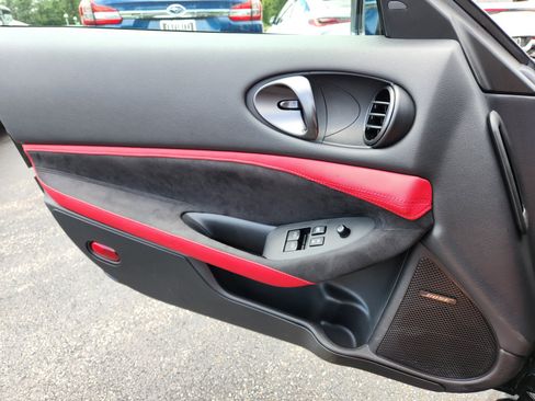 Used 2024 Nissan Z Performance w/ Floor Mat Package RWD image 21