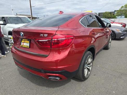Used 2018 BMW X6 sDrive35i w/ Driving Assistance Package RWD image 2