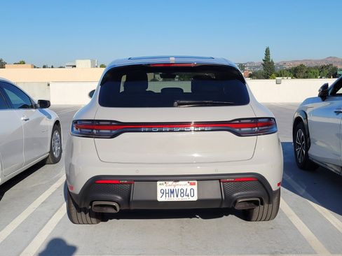 Used 2024 Porsche Macan AWD/4WD image 4