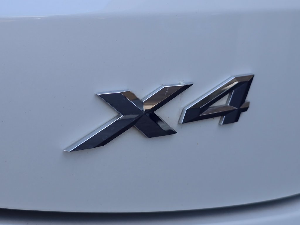 Used 2022 BMW X4 xDrive30i w/ Premium Package AWD/4WD image 11
