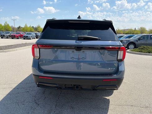 Used 2025 Ford Explorer ST-Line w/ Premium Package AWD/4WD image 7