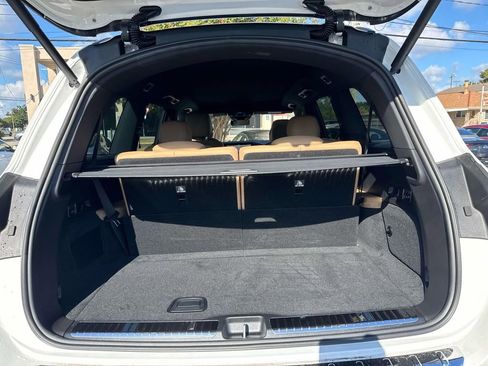 New 2026 Mercedes-Benz GLS 580 4MATIC image 6