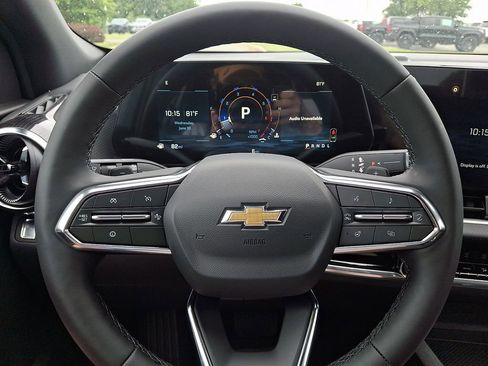New 2026 Chevrolet Equinox LT w/ Safety and Technology Package FWD image 14