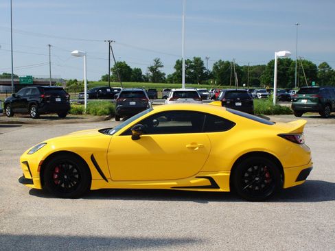 Used 2026 Toyota GR86 YUZU Limited w/ GR Aero Kit RWD image 5