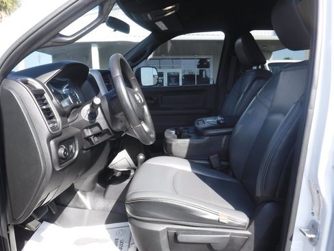 Used 2022 RAM 2500 Tradesman w/ Chrome Appearance Group AWD/4WD image 14