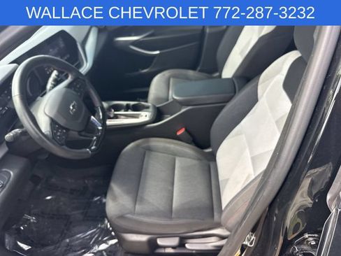 Used 2024 Chevrolet Trax RS FWD image 15