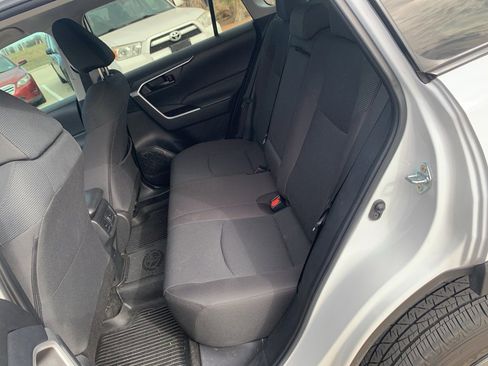 Used 2024 Toyota RAV4 LE image 17