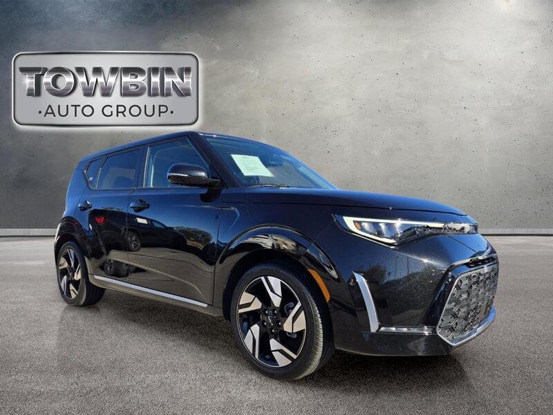 Certified 2025 Kia Soul GT-Line w/ GT-Line Technology Package FWD image 2