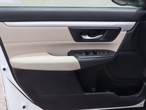 Used 2018 Honda CR-V LX image 13
