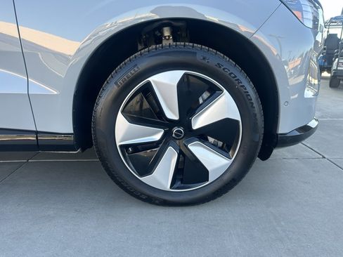 Used 2025 Volvo EX90 Plus AWD/4WD image 8