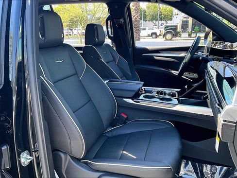 New 2026 Cadillac Escalade ESV Sport AWD/4WD image 34