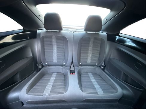 Used 2012 Volkswagen Beetle 2.0T image 24