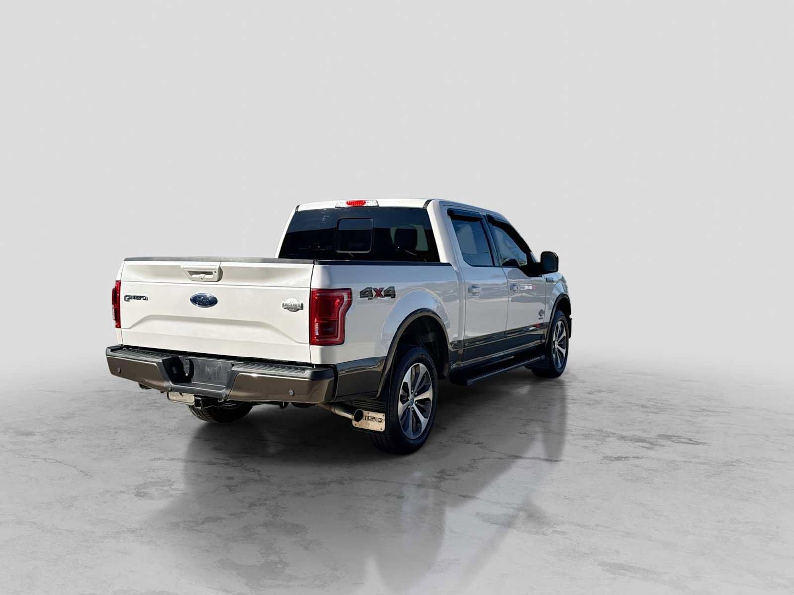 Used 2015 Ford F150 King Ranch w/ Equipment Group 601A Luxury AWD/4WD image 6