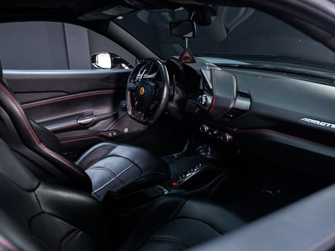 Used 2016 Ferrari 488 GTB RWD image 54