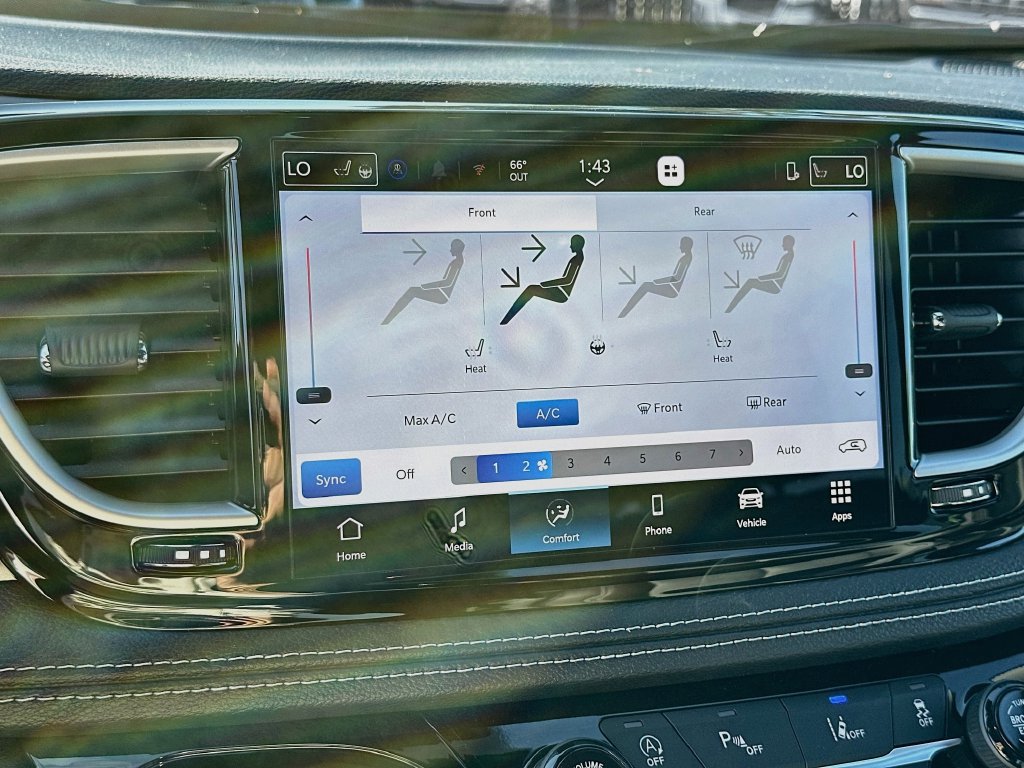 New 2027 Chrysler Pacifica Select FWD image 19