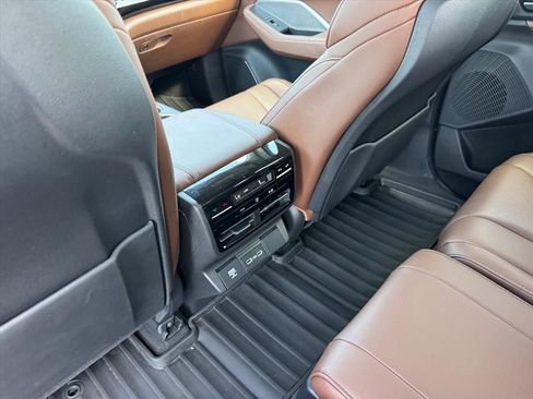 Used 2024 Acura MDX SH-AWD w/ Technology Package image 12