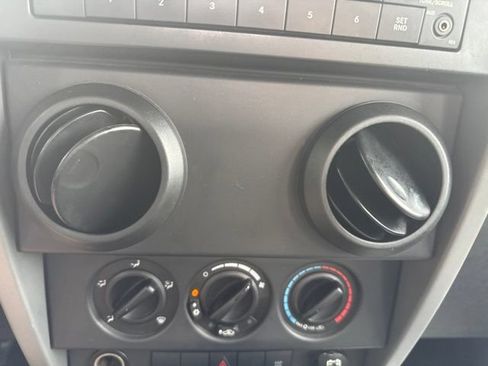 Used 2009 Jeep Wrangler X AWD/4WD image 17