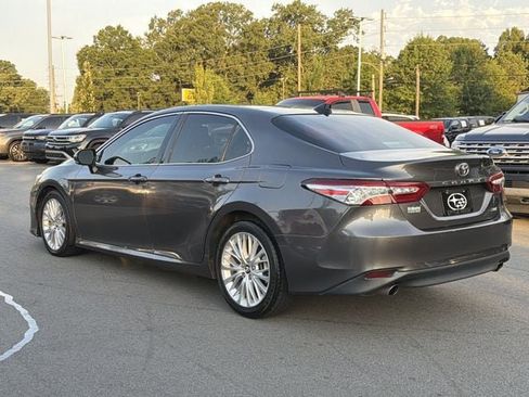 Used 2018 Toyota Camry XLE w/ Driver Assist Package FWD image 5