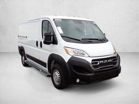 Used 2025 RAM ProMaster 2500 w/ U-Haul Equipment Group FWD image 6