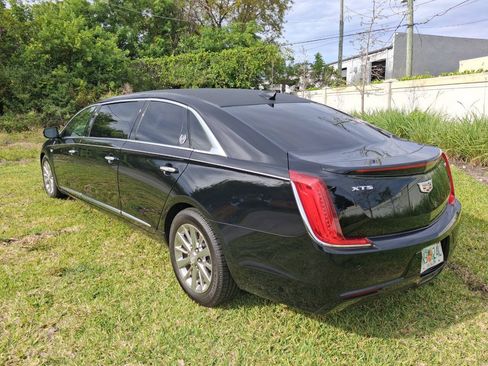 Used 2018 Cadillac XTS FWD image 8
