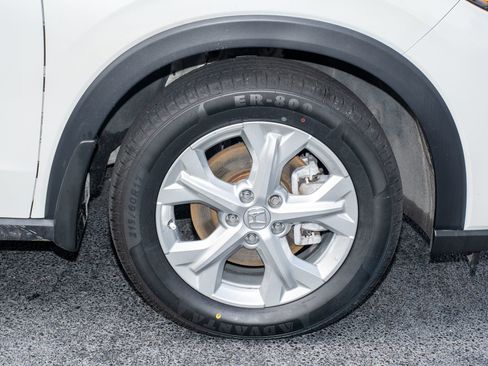 Certified 2024 Honda HR-V LX image 41