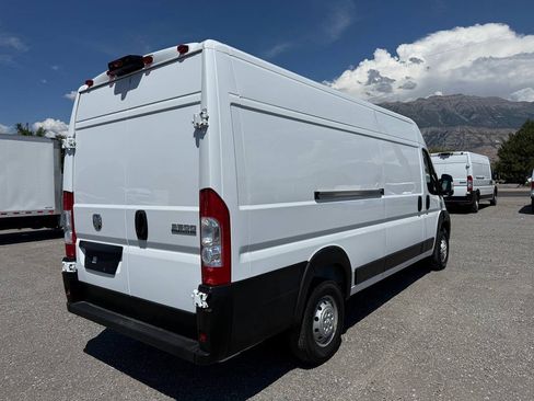 Used 2023 RAM ProMaster 3500 FWD image 3