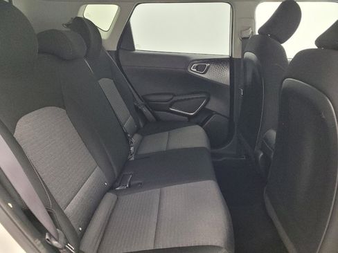 Used 2021 Kia Soul S FWD image 19