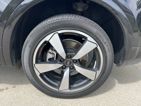 Used 2023 Audi Q5 2.0T Premium Plus w/ Premium Plus Package AWD/4WD image 13