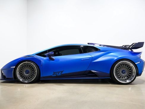 Used 2023 Lamborghini Huracan STO RWD image 16