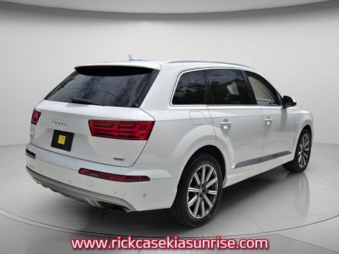 Used 2019 Audi Q7 2.0T Premium Plus AWD/4WD image 7