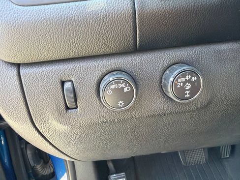 Used 2018 Chevrolet Colorado ZR2 AWD/4WD image 16