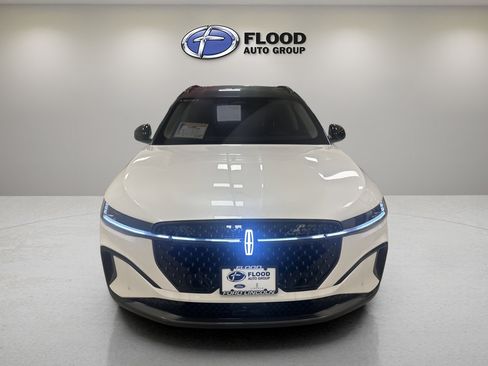 New 2026 Lincoln Nautilus Reserve w/ Jet Appearance Package image 2