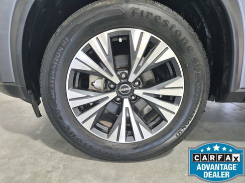 Used 2023 Nissan Rogue SV FWD image 12