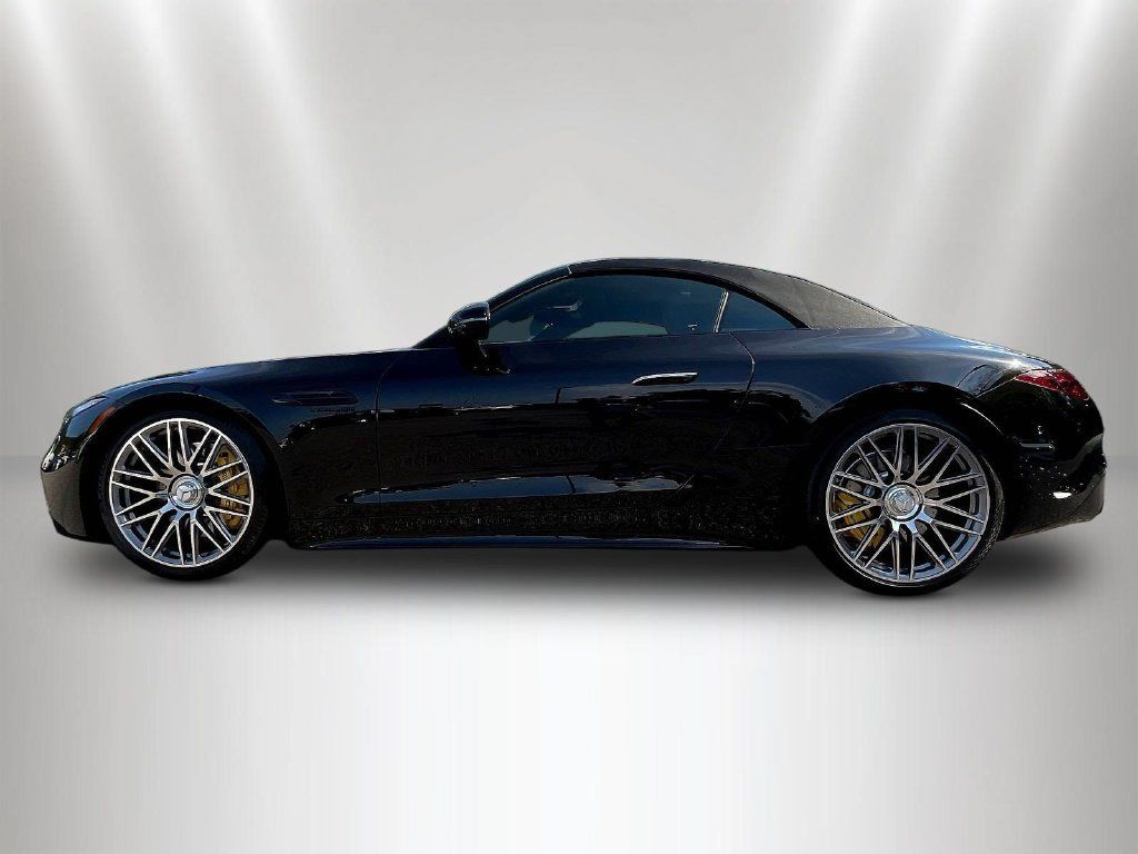 Certified 2022 Mercedes-Benz SL 63 AMG 4MATIC w/ Driver Assistance Package image 8