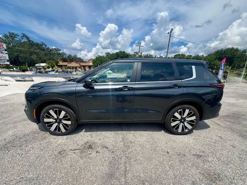 Used 2025 Mitsubishi Outlander SE AWD/4WD image 6
